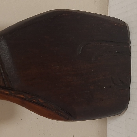 Hand Carved Wooden Decorative Woman - Picture 7 of 16